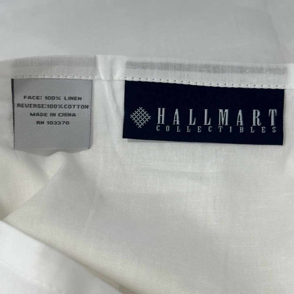 HALLMART COLLECTABLES 2 Standard Sham Linen White Pillow Cases 26W by 20L - Picture 3 of 7